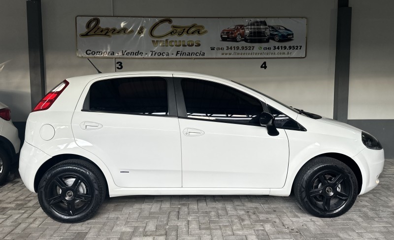 PUNTO 1.4 ATTRACTIVE 8V FLEX 4P MANUAL - 2011 - CAXIAS DO SUL