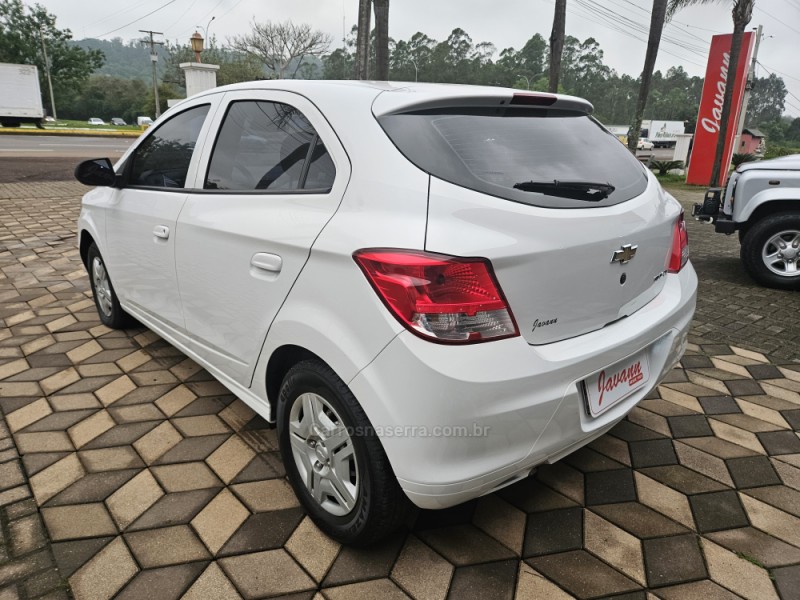 ONIX 1.0 MPFI LT 8V FLEX 4P MANUAL - 2016 - BOM PRINCíPIO