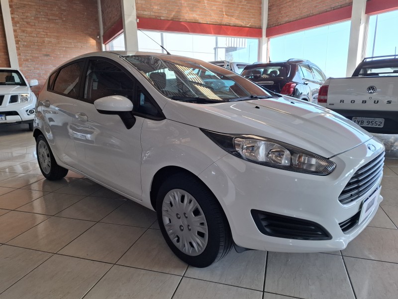 FIESTA 1.5 S HATCH 16V FLEX 4P MANUAL - 2016 - FARROUPILHA