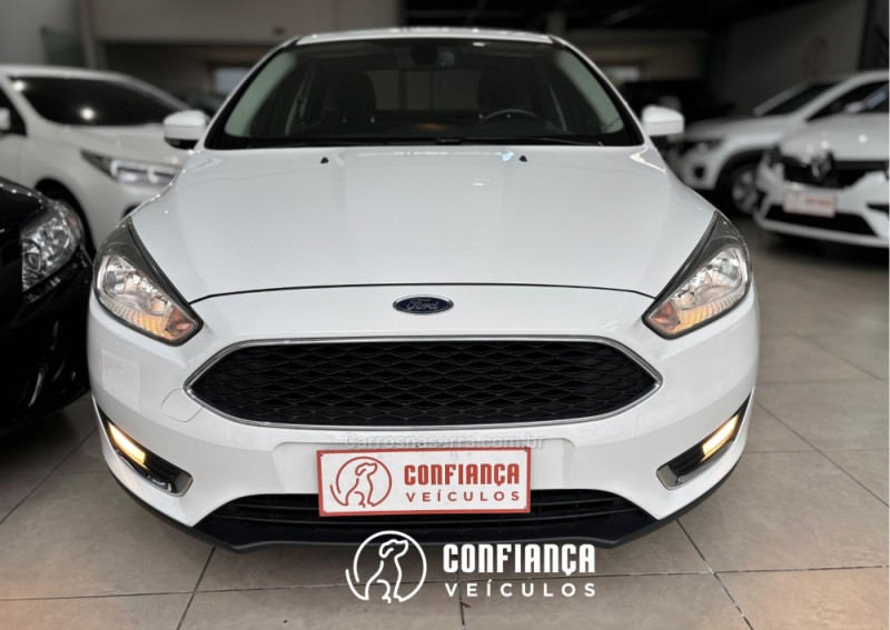 FOCUS 2.0 SE FASTBACK 16V FLEX 4P AUTOMÁTICO - 2016 - BENTO GONçALVES