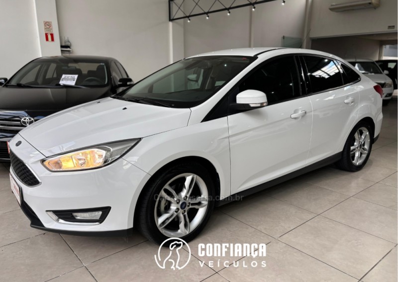 FOCUS 2.0 SE FASTBACK 16V FLEX 4P AUTOMÁTICO - 2016 - BENTO GONçALVES