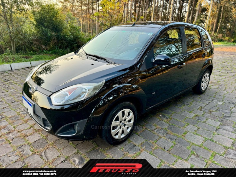 FIESTA 1.6 ROCAM SE 8V FLEX 4P MANUAL - 2014 - NOVA PRATA