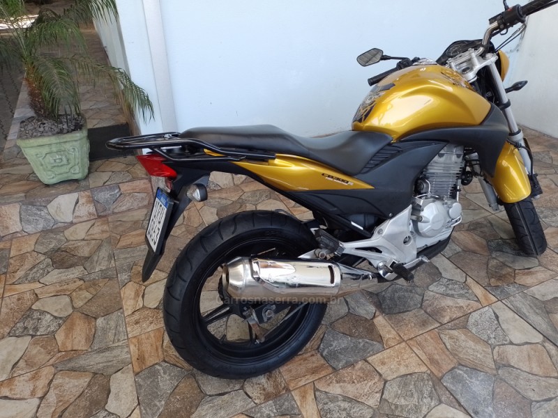 CB 300R  - 2011 - CAXIAS DO SUL