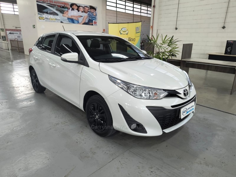 YARIS 1.5 16V XL PLUS TECH FLEX AUTOMÁTICO