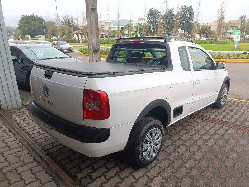 SAVEIRO 1.6 MI TRENDLINE CE 8V FLEX 2P MANUAL - 2014 - BOM PRINCíPIO