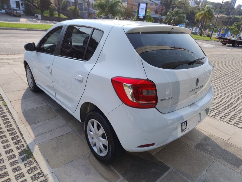 SANDERO 1.6 EXPRESSION 8V FLEX 4P MANUAL - 2016 - CAXIAS DO SUL