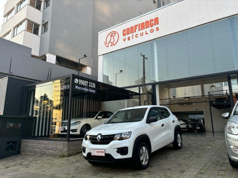 KWID 1.0 12V SCE FLEX LIFE MANUAL - 2020 - BENTO GONçALVES