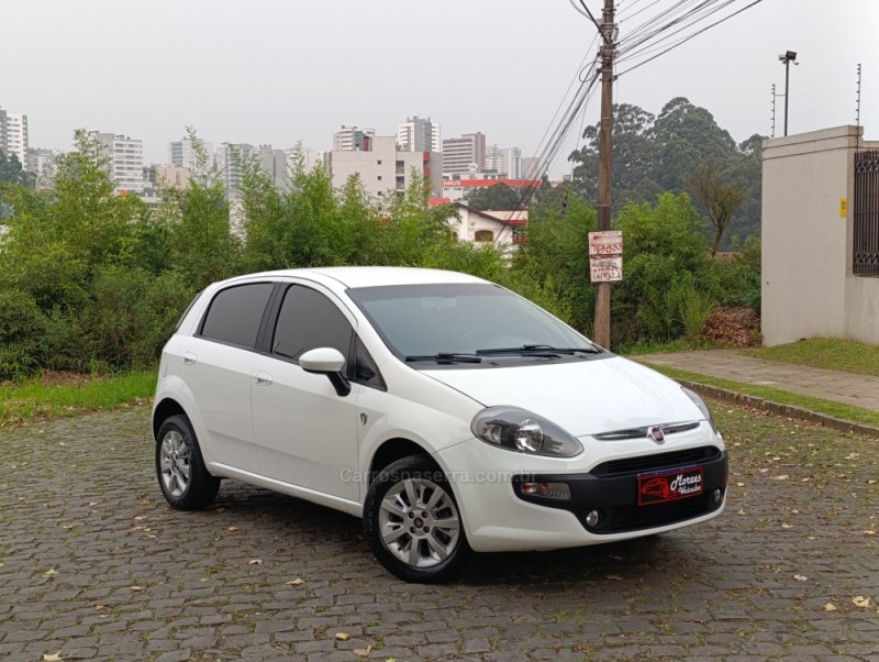 PUNTO 1.4 ATTRACTIVE 8V FLEX 4P MANUAL - 2016 - CAXIAS DO SUL