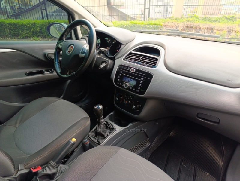 PUNTO 1.4 ATTRACTIVE 8V FLEX 4P MANUAL - 2016 - CAXIAS DO SUL