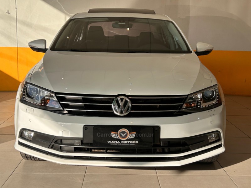 JETTA 2.0 TSI DSG HIGHLINE 200CV GASOLINA 4P AUTOMÁTICO - 2017 - SAPUCAIA DO SUL