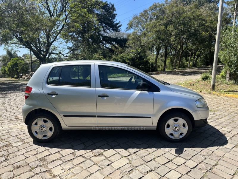 FOX 1.0 MI PLUS 8V FLEX 4P MANUAL - 2009 - NOVA PRATA