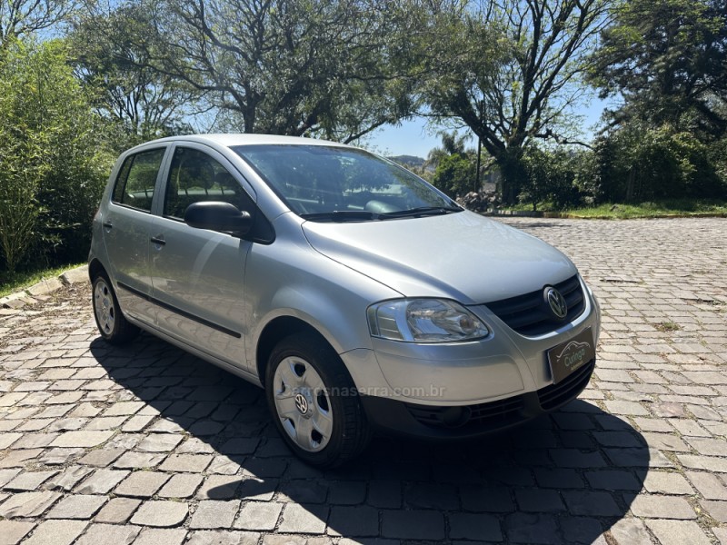 FOX 1.0 MI PLUS 8V FLEX 4P MANUAL - 2009 - NOVA PRATA