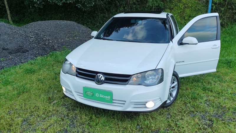 GOLF 1.6 MI SPORTLINE 8V FLEX 4P MANUAL - 2011 - CAXIAS DO SUL