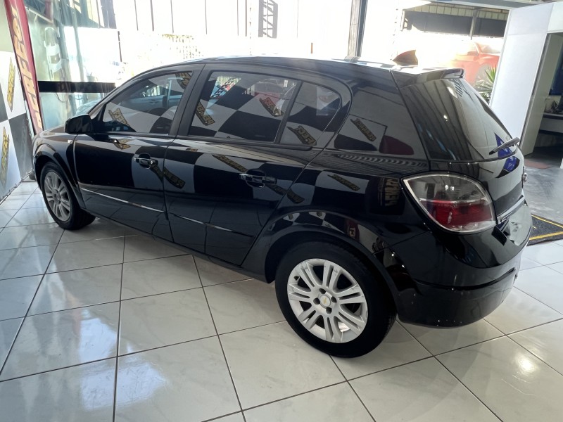 VECTRA 2.0 MPFI GT HATCH 8V FLEX 4P MANUAL - 2008 - PORTãO