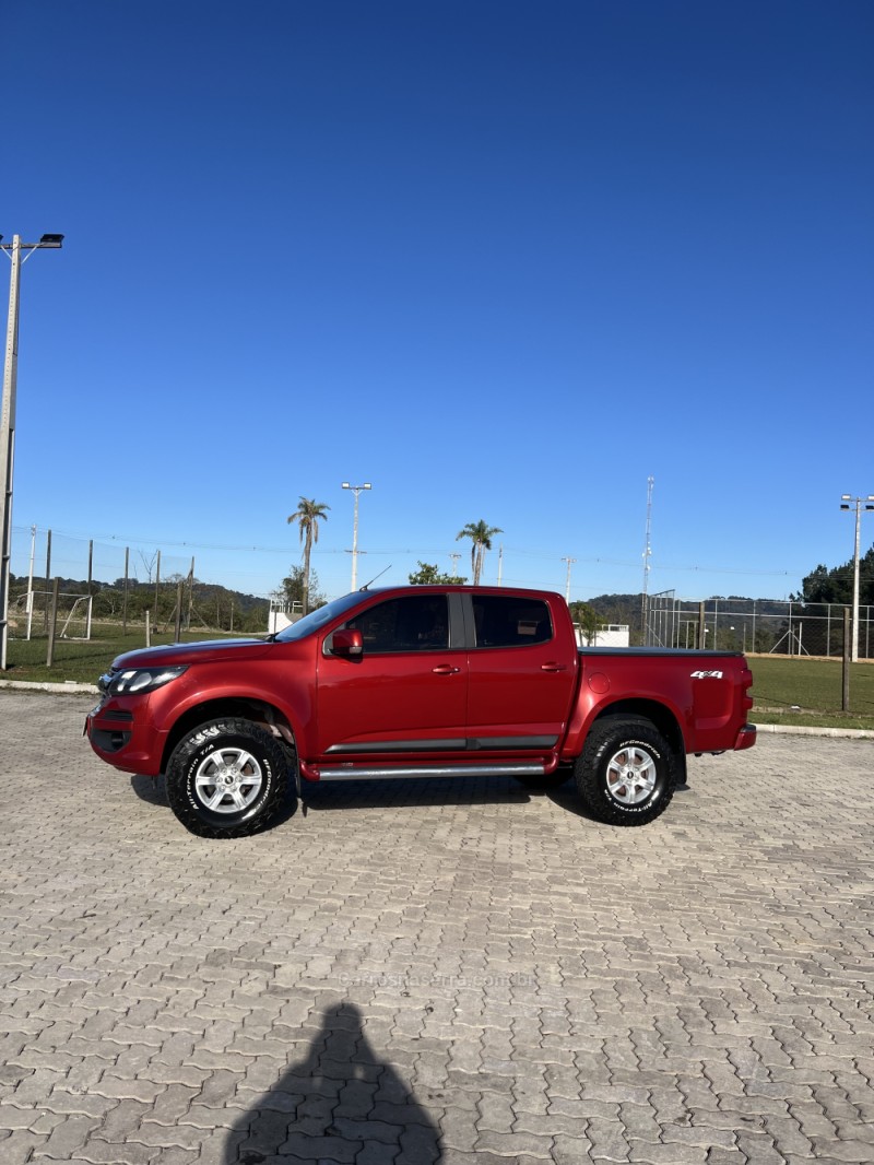 S10 2.8 LT 4X4 CD 16V TURBO DIESEL 4P AUTOMÁTICO - 2017 - ANTôNIO PRADO