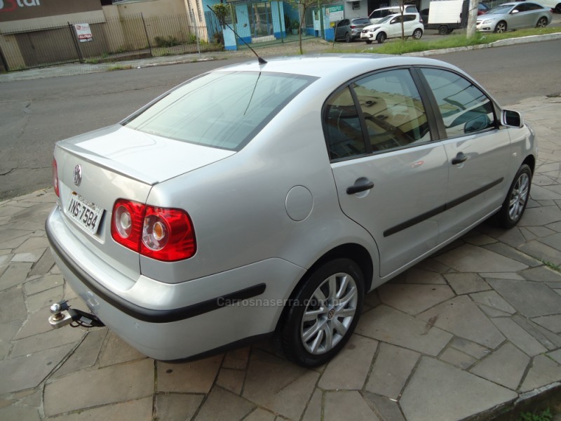 POLO SEDAN 1.6 MI COMFORTLINE 8V FLEX 4P MANUAL - 2007 - NOVO HAMBURGO