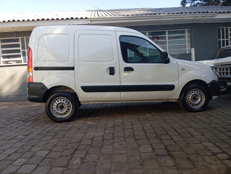 KANGOO 1.6 EXPRESS 16V FLEX 4P MANUAL - 2018 - CAXIAS DO SUL