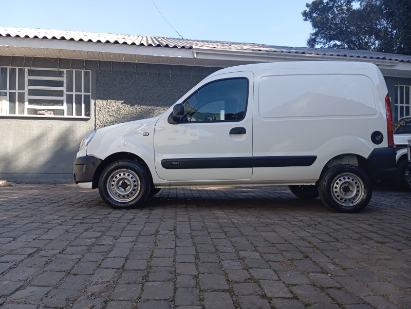 KANGOO 1.6 EXPRESS 16V FLEX 4P MANUAL - 2018 - CAXIAS DO SUL