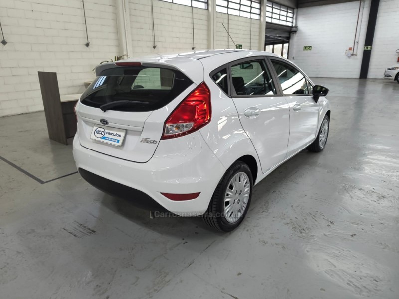 FIESTA 1.6 SE HATCH 16V FLEX 4P MANUAL - 2017 - CAXIAS DO SUL