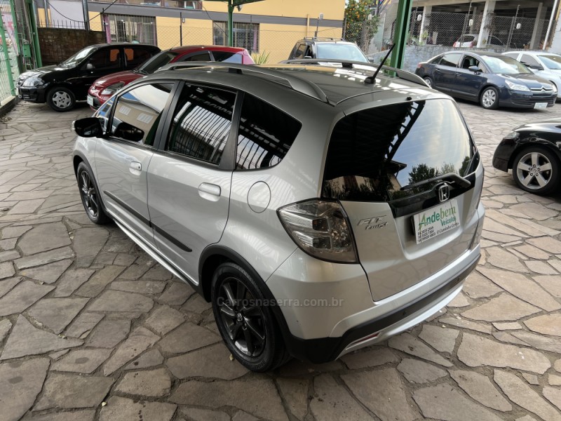 FIT 1.5 TWIST 16V FLEX 4P MANUAL - 2013 - CAXIAS DO SUL