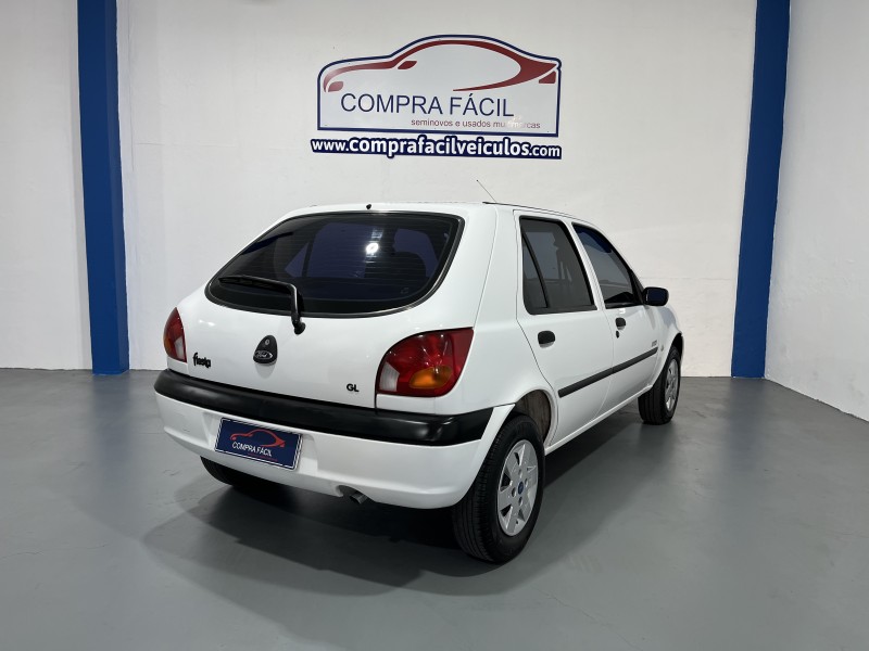 FIESTA 1.0 MPI GL CLASS 8V GASOLINA 4P MANUAL - 2001 - BENTO GONçALVES