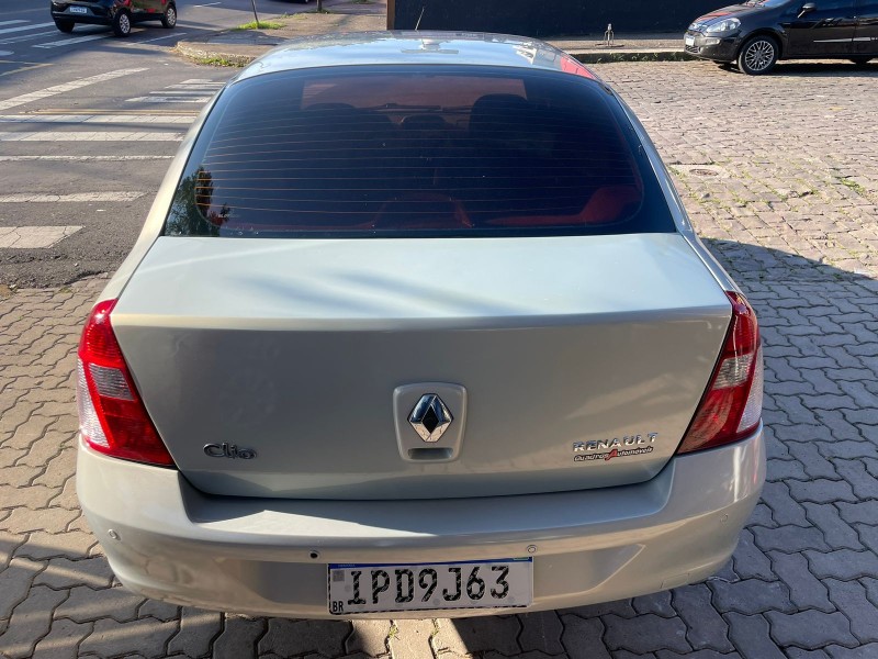 CLIO 1.0 PRIVILÉGE SEDAN 16V FLEX 4P MANUAL - 2009 - CAXIAS DO SUL