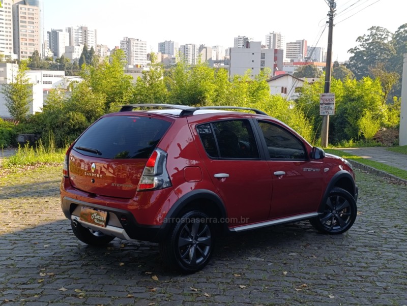 SANDERO 1.6 STEPWAY 8V FLEX 4P MANUAL - 2013 - CAXIAS DO SUL