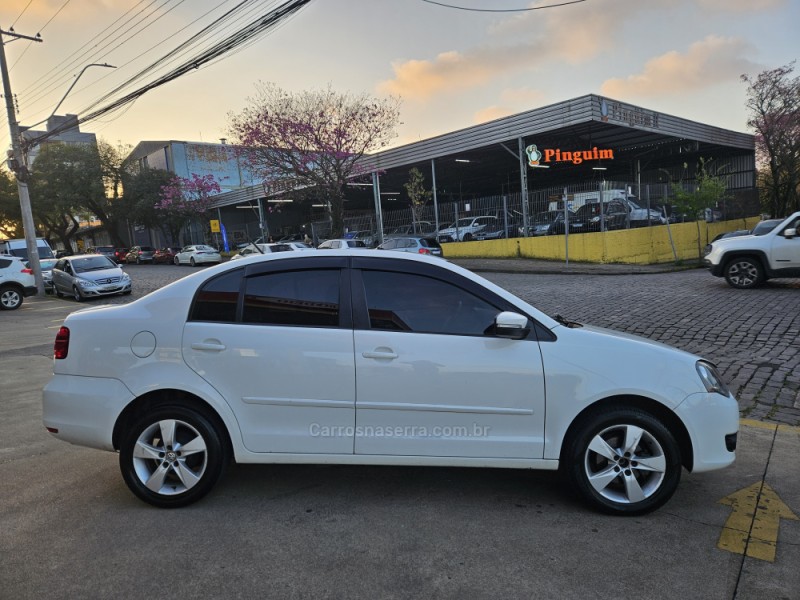 POLO 1.6 MI COMFORTLINE 8V FLEX 4P MANUAL - 2014 - CAXIAS DO SUL