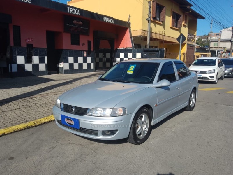 vectra 2.2 mpfi expression 8v gasolina 4p manual 2002 caxias do sul