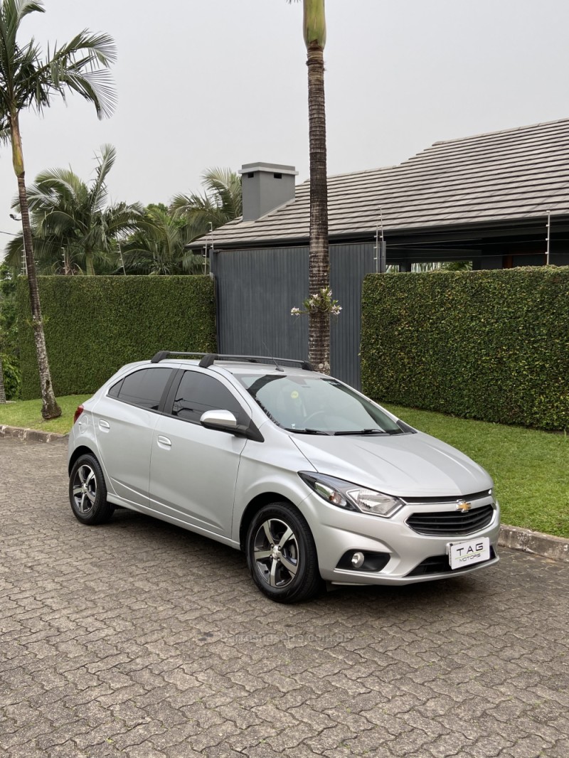 ONIX 1.4 MPFI LTZ 8V FLEX 4P MANUAL - 2018 - CAMPO BOM