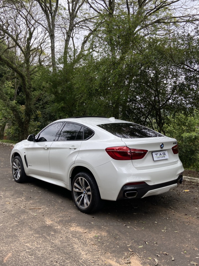 X6 4.4 M SPORT 4X4 COUPÉ V8 32V BI-TURBO GASOLINA 4P AUTOMÁTICO - 2015 - CAMPO BOM