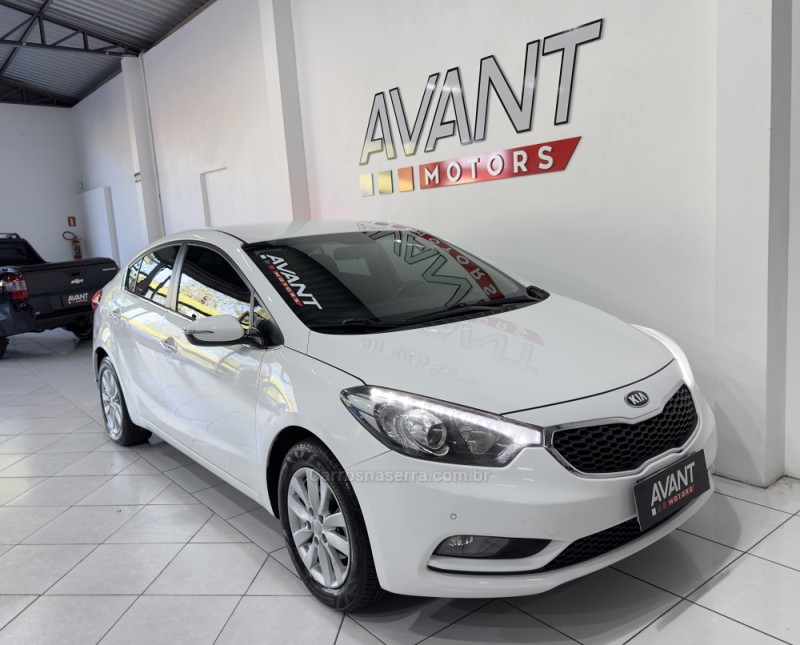 CERATO 1.6 SX3 16V FLEX 4P AUTOMÁTICO - 2014 - NOVO HAMBURGO