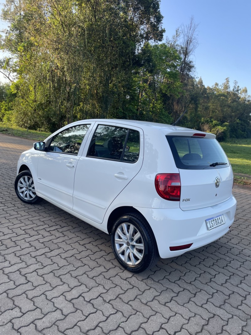 FOX 1.0 ITREND 8V FLEX 4P MANUAL - 2012 - ARROIO DO MEIO