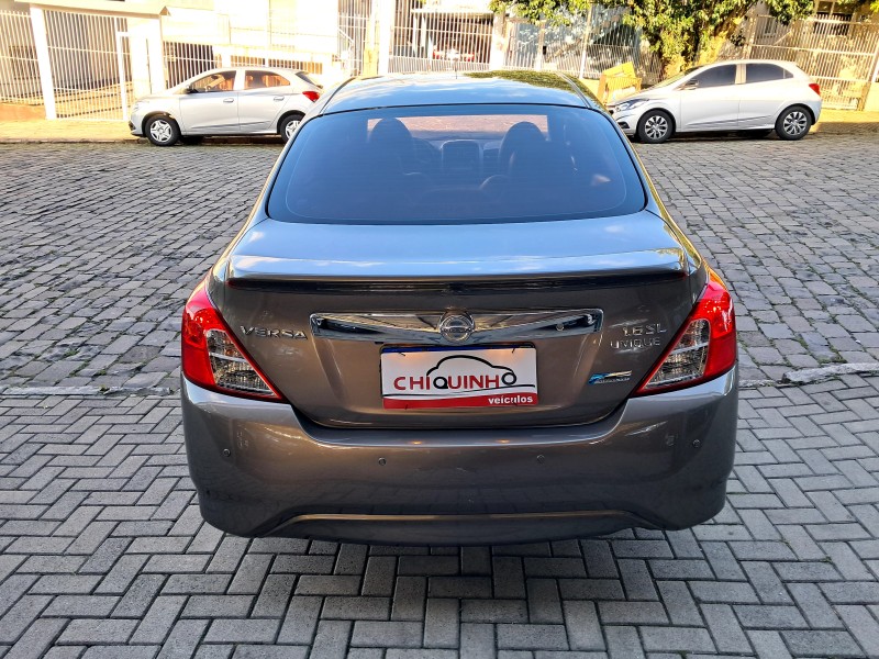 VERSA 1.6 16V FLEX UNIQUE 4P XTRONIC - 2018 - CAXIAS DO SUL