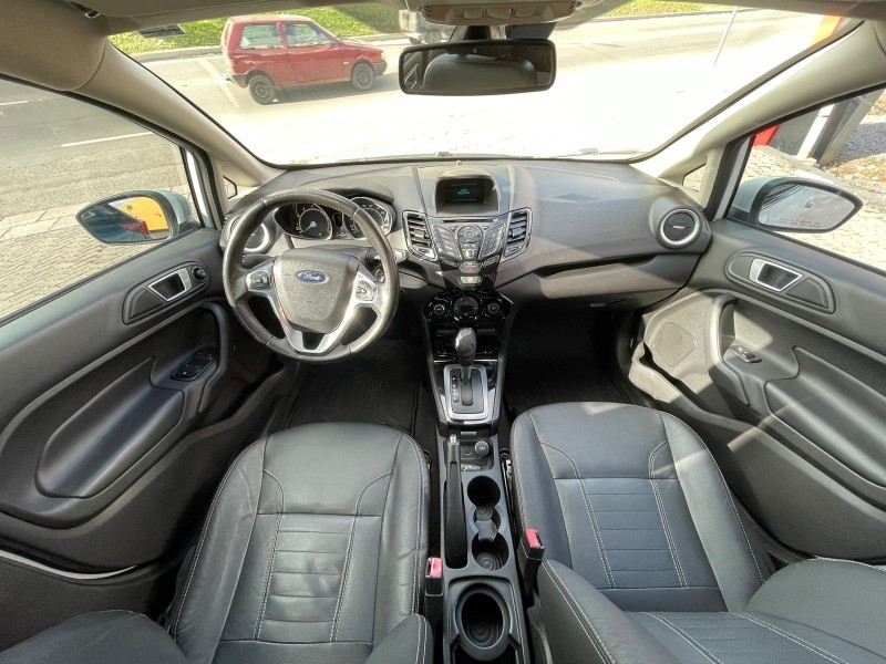 FIESTA 1.6 TITANIUM PLUS SEDAN 16V FLEX 4P AUTOMÁTICO - 2015 - CAXIAS DO SUL