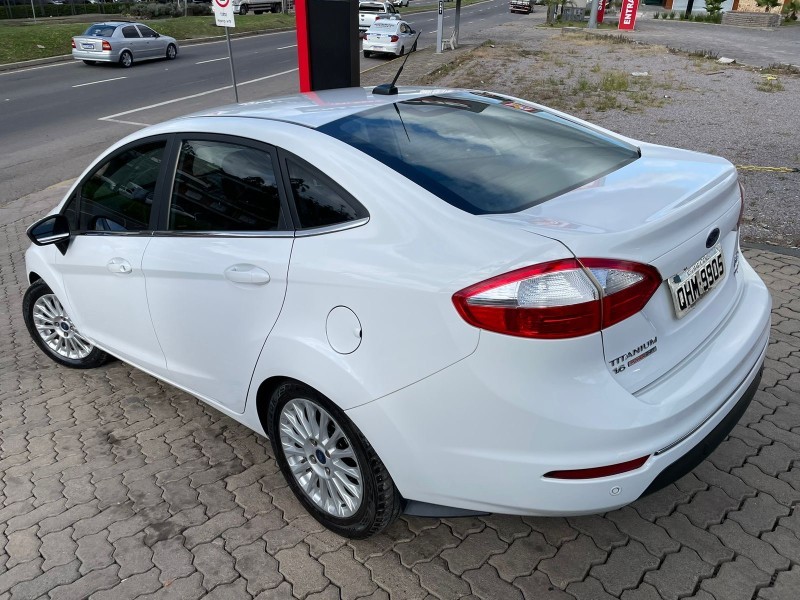 FIESTA 1.6 TITANIUM PLUS SEDAN 16V FLEX 4P AUTOMÁTICO - 2015 - CAXIAS DO SUL