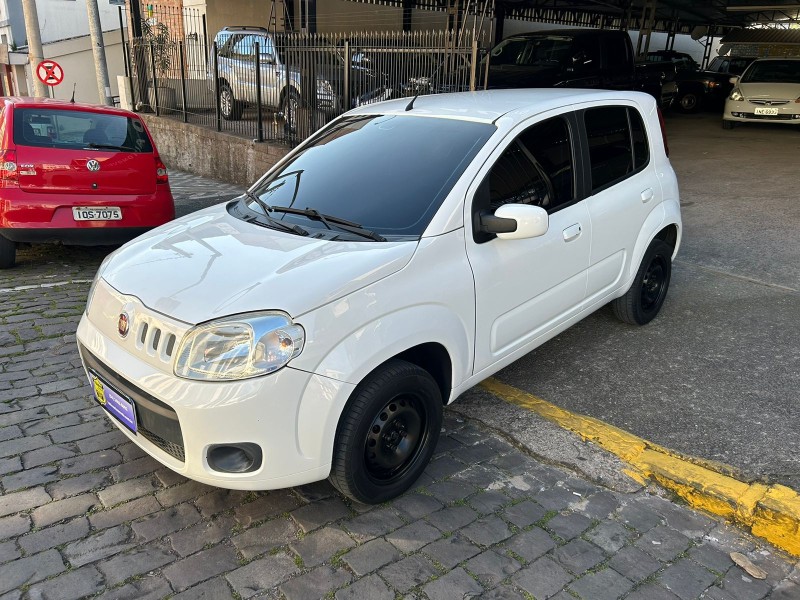 UNO 1.0 EVO VIVACE 8V FLEX 4P MANUAL - 2015 - GARIBALDI