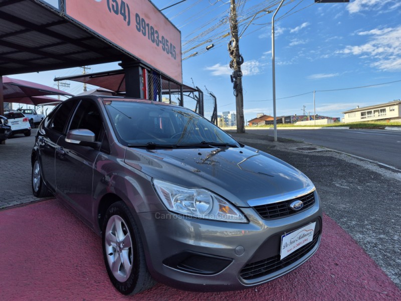 FOCUS 1.6 GLX 8V FLEX 4P MANUAL - 2011 - FARROUPILHA