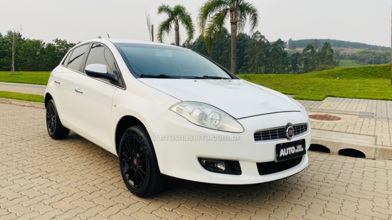 BRAVO 1.8 ESSENCE 16V FLEX 4P MANUAL - 2013 - DOIS IRMãOS