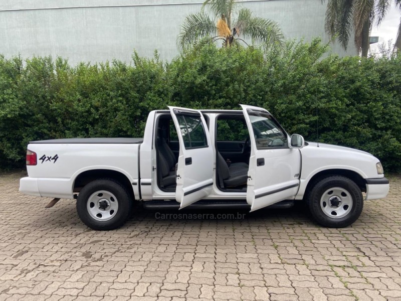 S10 2.5 DELUXE 4X4 CD 8V DIESEL 4P MANUAL - 2000 - CAXIAS DO SUL