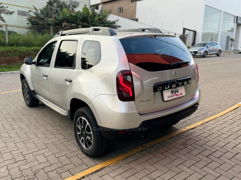 DUSTER 1.6 EXPRESSION 4X2 16V FLEX 4P MANUAL - 2018 - FELIZ