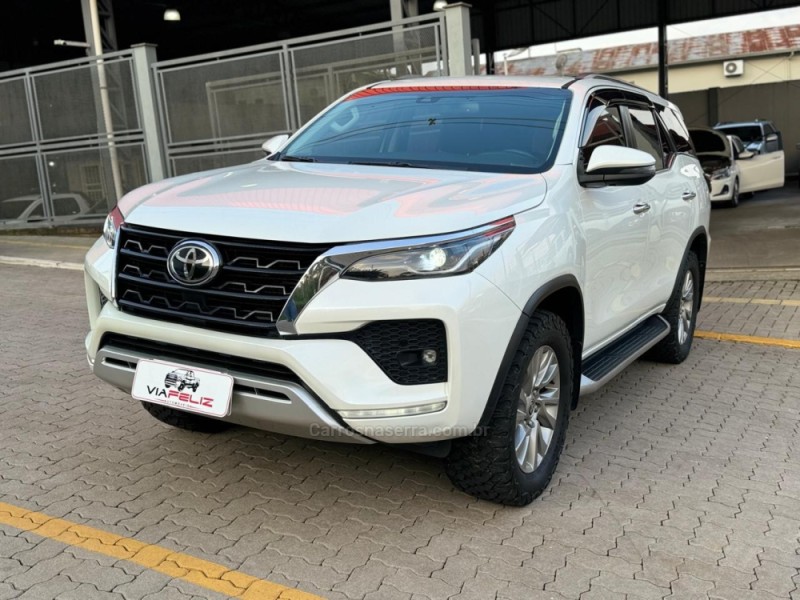 HILUX SW4 2.8 SRX 4X4 7 LUGARES 16V TURBO INTERCOOLER DIESEL 4P AUTOMÁTICO - 2021 - FELIZ