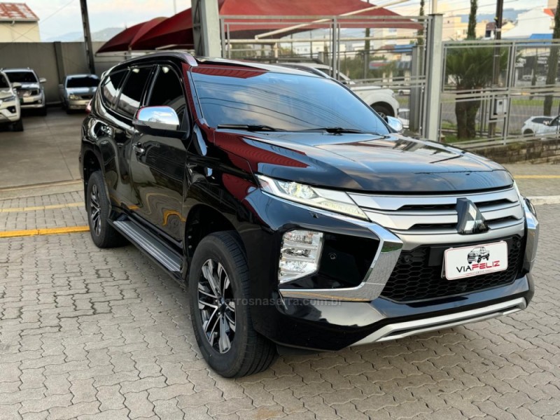 PAJERO SPORT 2.4 HPE-S 4X4 DIESEL 4P AUTOMÁTICO - 2022 - FELIZ