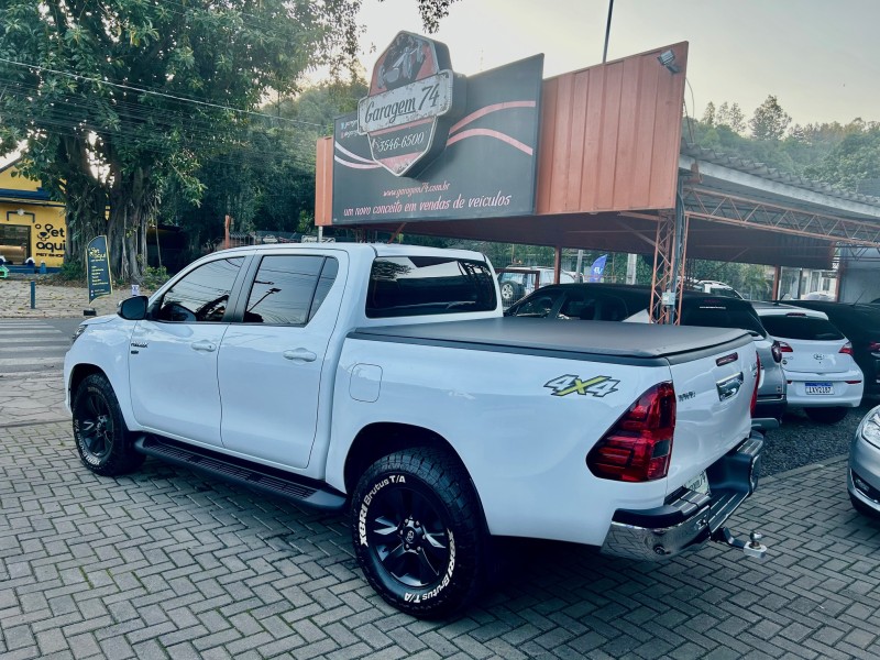 HILUX 2.7 SRV 4X4 CD 16V FLEX 4P AUTOMÁTICO - 2018 - TRêS COROAS