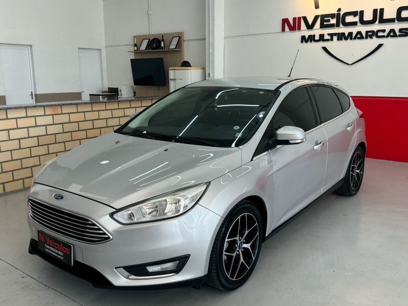 FOCUS 2.0 TITANIUM HATCH 16V FLEX 4P AUTOMÁTICO - 2016 - CAXIAS DO SUL