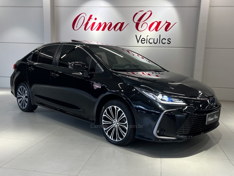 COROLLA 1.8 ALTIS PREMIUM 16V HÍBRIDO 4P AUTOMÁTICO - 2022 - FLORES DA CUNHA