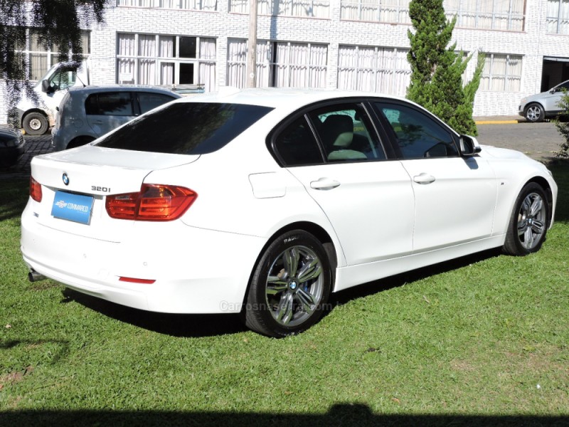 320I 2.0 SPORT 16V TURBO ACTIVE FLEX 4P AUTOMÁTICO - 2014 - SãO MARCOS