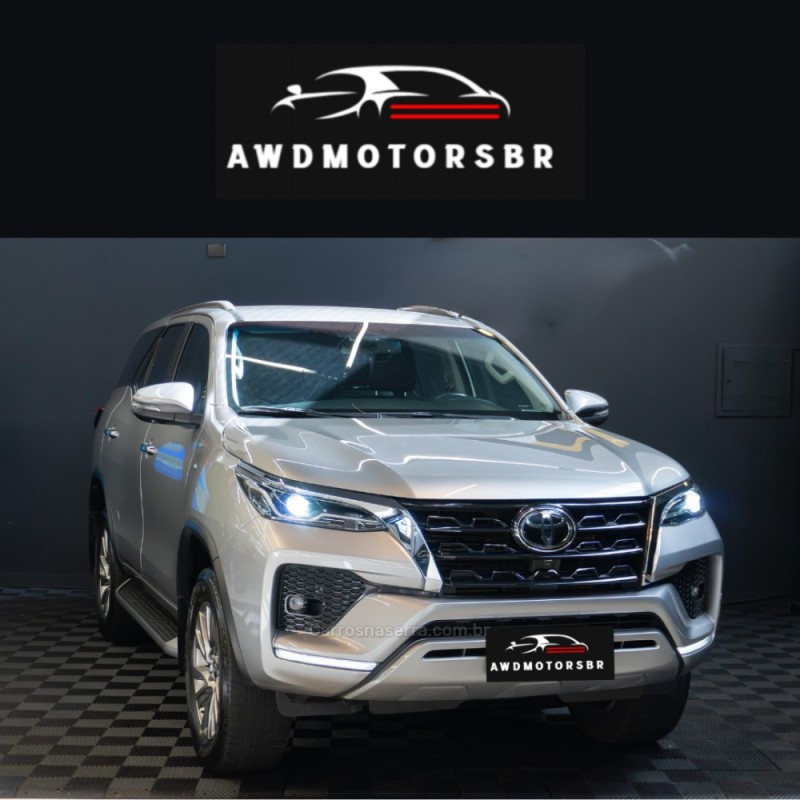 hilux sw4 2.8 srx 4x4 7 lugares 16v turbo intercooler diesel 4p automatico 2023 caxias do sul