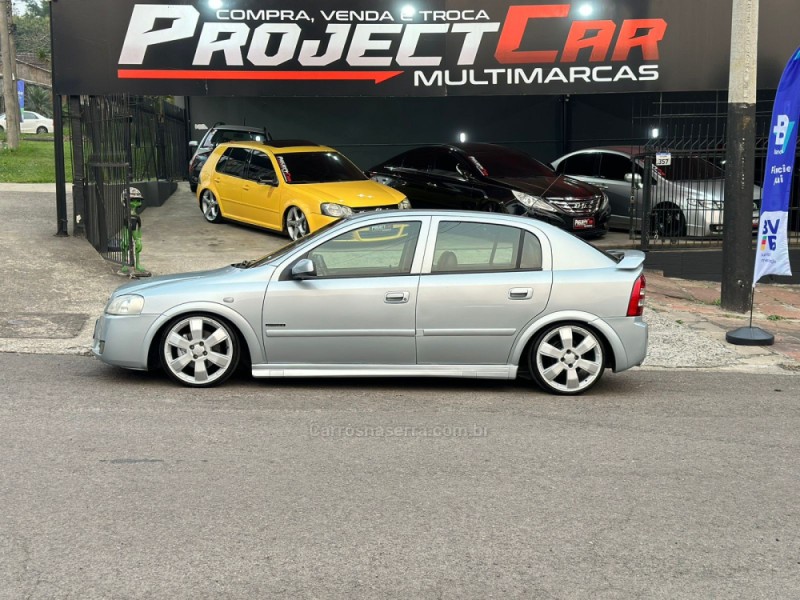 ASTRA 2.0 MPFI ADVANTAGE SEDAN 8V FLEX 4P MANUAL