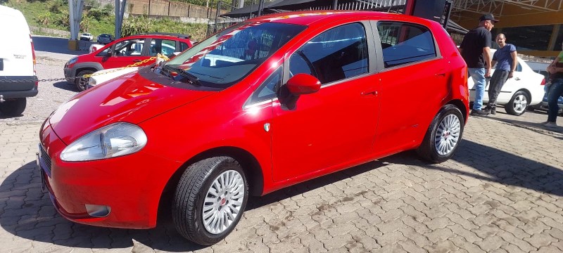 PUNTO 1.4 ATTRACTIVE ITALIA 8V FLEX 4P MANUAL - 2012 - CAXIAS DO SUL